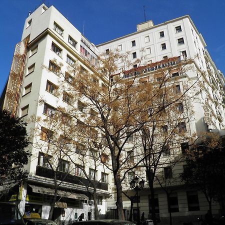 Hostel EuroMadryt Zewnętrze zdjęcie