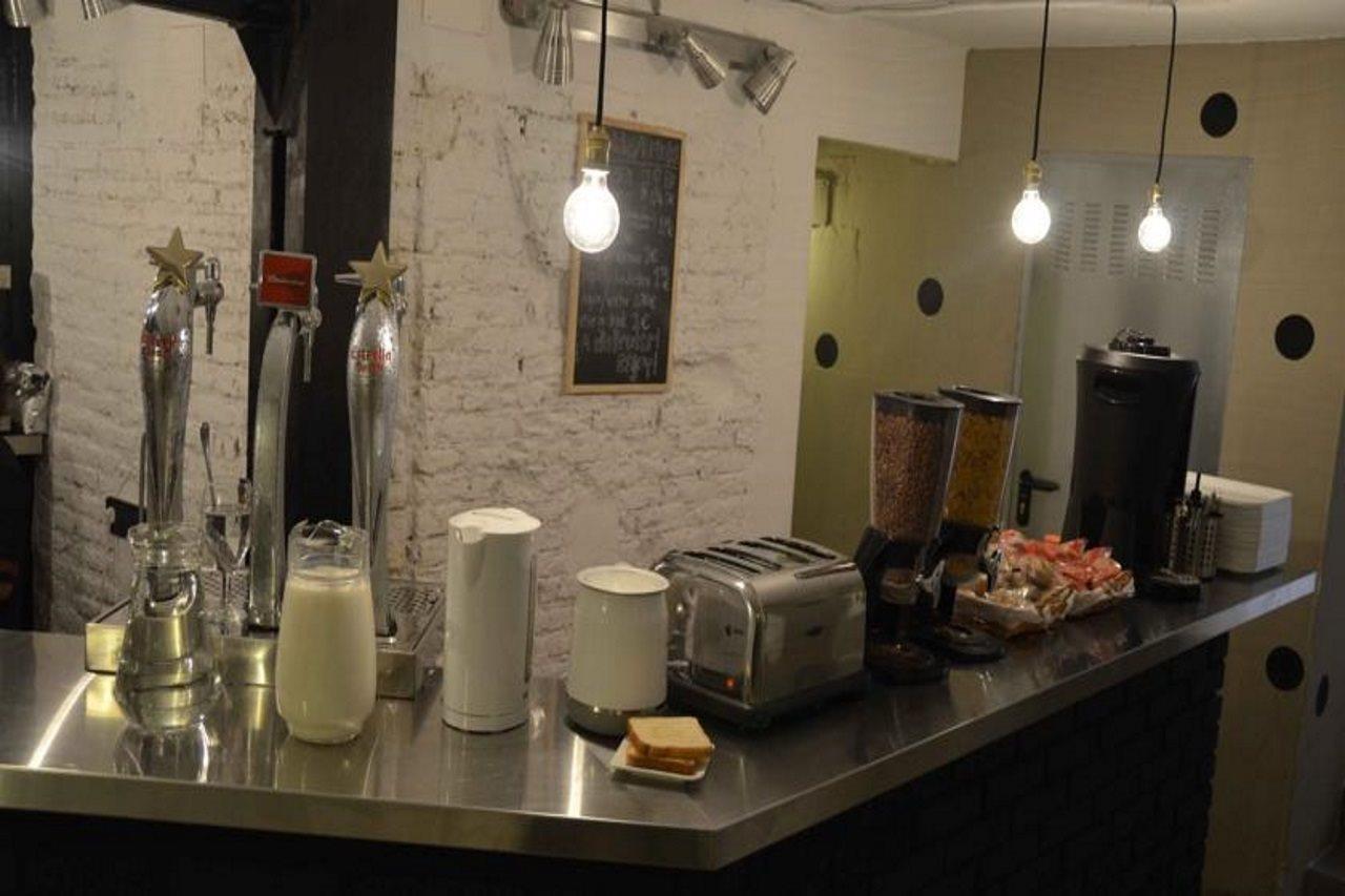Hostel EuroMadryt Zewnętrze zdjęcie