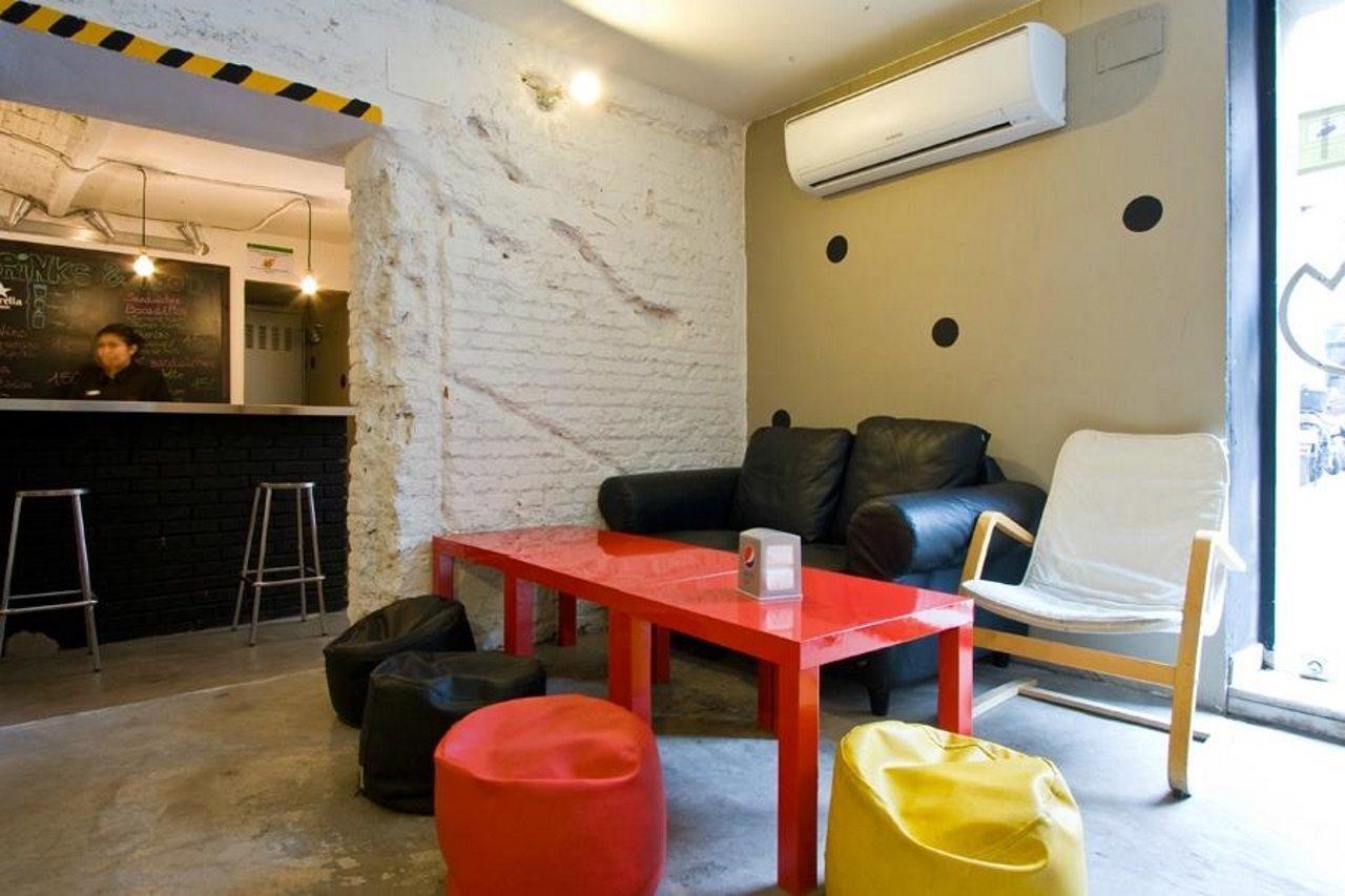 Hostel EuroMadryt Zewnętrze zdjęcie