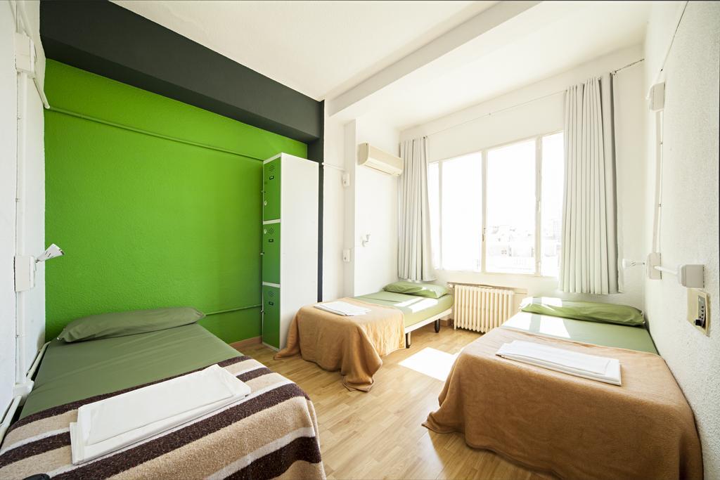 Hostel EuroMadryt Zewnętrze zdjęcie