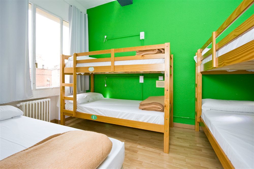 Hostel EuroMadryt Zewnętrze zdjęcie