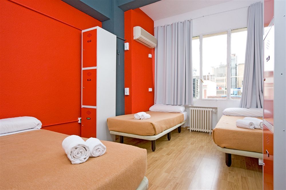 Hostel EuroMadryt Zewnętrze zdjęcie