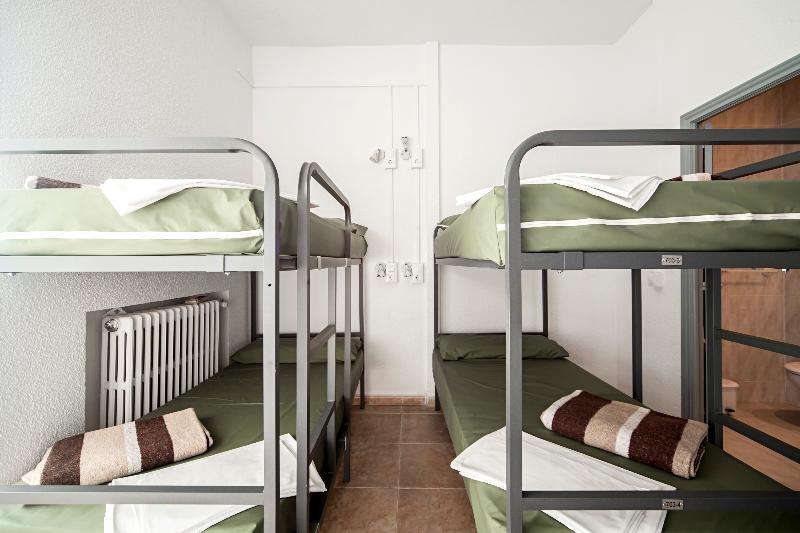 Hostel EuroMadryt Zewnętrze zdjęcie